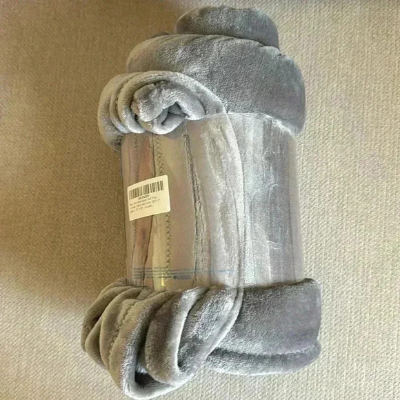 Columbia super soft plush throw - Picture 3 of 4